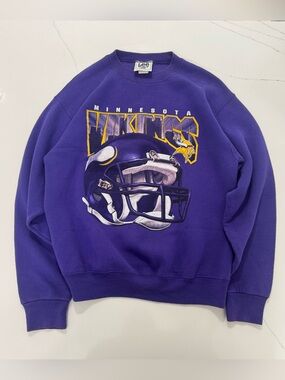 Vintage 90s Minnesota Vikings Lee Sport Crewneck Sweatshirt Helmet Graphic L